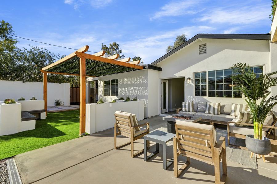 Covered patio and pergola